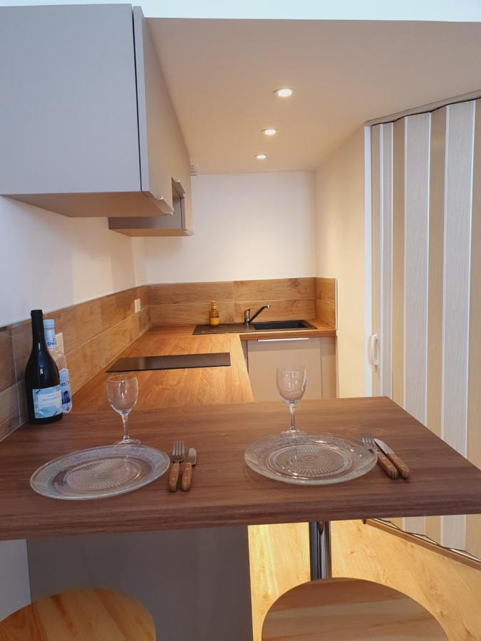 Appartement Entièrement Rénové Vieille
